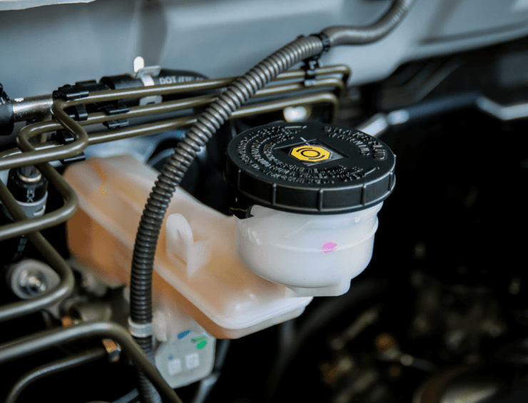  réservoir de liquide de frein